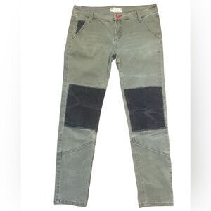 Free People Sz.0 vintage patched crop pants in Excellent used condition
